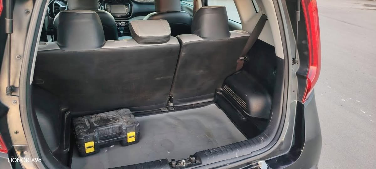 السلام عليكم صول موديل 2021 فئه s معروفه ماشيه 70 رقم اربيل بأسمي محرك 2000دوش مكانها بغداد 
رقم الهاتف ‭0771 060 8209‬
