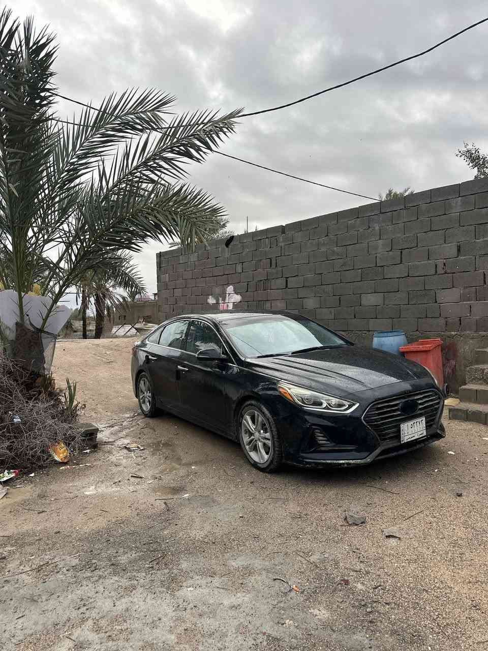 سلام عليكم ورحمة الله وبركاته 
سوناتا 2018
سيارة فول موصفات بيها فتحة سقف 
سيارة وارد كندي بدون حادث آكلين 
رقم بصرة سيارة حره باقي بس على تحويل راعي سيارة 
بصمة + كشن كهربائي 
كروس مثبت سرعة 
3 وضعيات قيادة
تحكم ستيرن
ماشيه 100 الف
بانزين محسن ابد ما حاط عادي 
كاملة سيارة من جميع نواحي  
الرقم ***********
