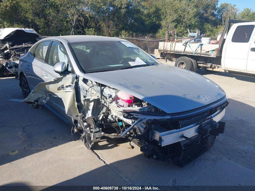 السلام عليكم
سوناتا موديل 2025 للبيع فقط …
سياره بصمه
فول حساسات
نقطه عمياة
تحكم وضعيات قيادة
اوتو هولد
تحكم ستيرن جهتين 
قياده ذاتيه
سايد بريك كهرباء.
تحكم تبريد لمس
حساس تضليل مراة وسطيه
كشافات 
عدادات الكتروني
سستم سماعات 12
حادث مرفق بالصور …
السعر 190
***********
