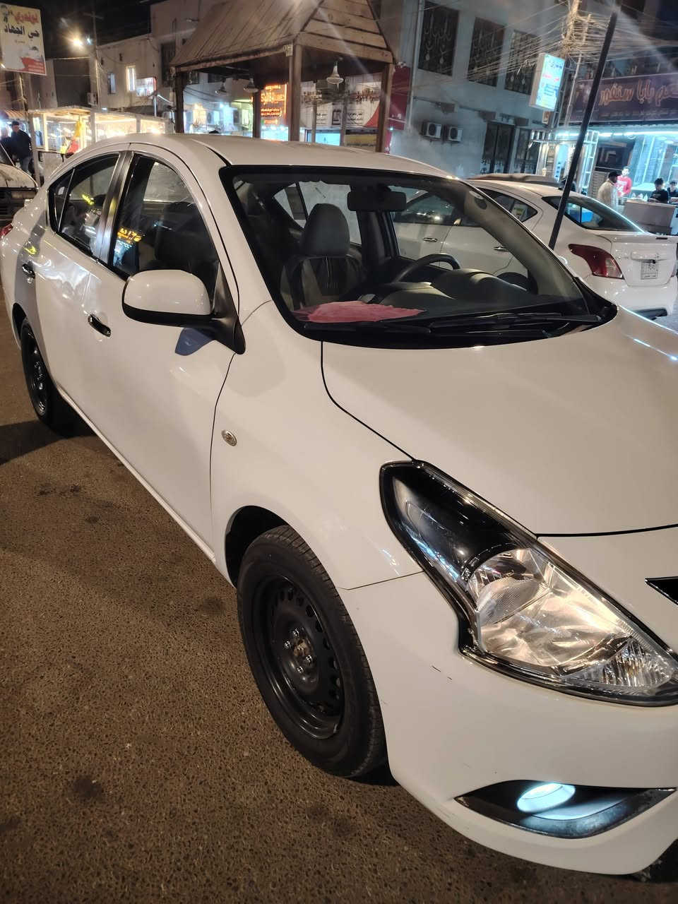 نيسان صني
هندي مديل 24 ماشيه 98 الف
السياره مشتريهه زيرو على ايدي
حيل نضيفه مكفوله من الصبغ والحادث
بيهه 3 دحكات شوف العين حتى كشر ما مزلوغ كلش بصيطات السعر 122 بيهه مجال حك الجيه
*********** مكاني البصره قرب المدينه الرياضيه
