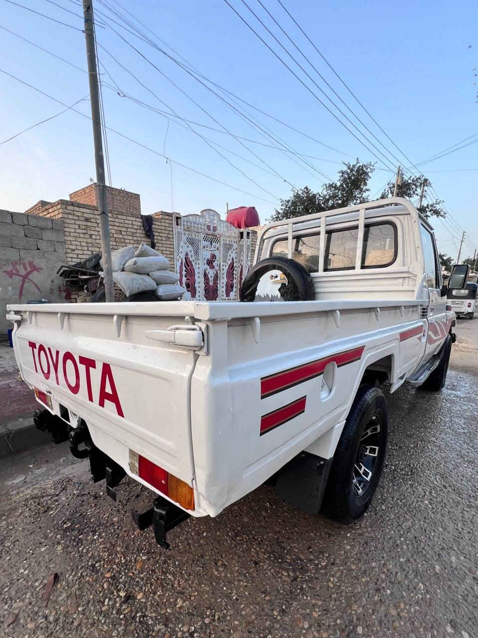 حوثيه شاص مديل 1988 رقم بغداد انكليزي بسمي مكفوله دفع رباعي المكان ميسان سعر 80 وبيها مجال مكينه ثري اف ولاتبخير لاتنقيص كهربائيات كله شغاله اتصال *********** $&***********
ترهم مراوس حسب القناعه سياره معمره
