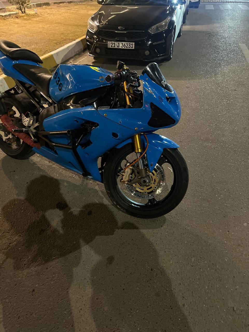 سلام عليكم كاوسكي 2004 مكان بطح بغداد السيديه مكينه ممفتوحه تفاصيل رقم ***********
