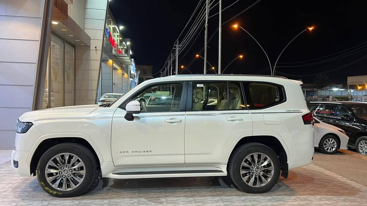 TOYOTA LAND CRUISER:(2023):GXR

 GX.R ( شركة جيهان تويوتا العراق)

فــول مواصفات ثلاث شاشات تطبيق 
ماشيـه  122 الف كم 
داخل بيجي
 ‎صندوك جك وسحب
ثلاث شاشات
 ‎ كشـن كهربائي 
كشـن تبريد 
ثلاجة مركزي ‎وبعد وبعد…
>>>>>>
السيارة نضيفه كلش
سنوية و هزة جديد
رقم اربيل الدولي بأسمي 
تحويل او وكالة
‏موجود كل اغراض الشركة 
السعر: 650$ وبيها مجال 
>>>>
مكفولة كفالة عامة ماعدا تكحيل بالدعامية
والباقي مكفول 
كير محرك مكفولات ع وضع شركة 
مكان السيارة الخالدية
 
للتواصل الاتصال على ((*********** )) 
او مراسلة الصفحة
