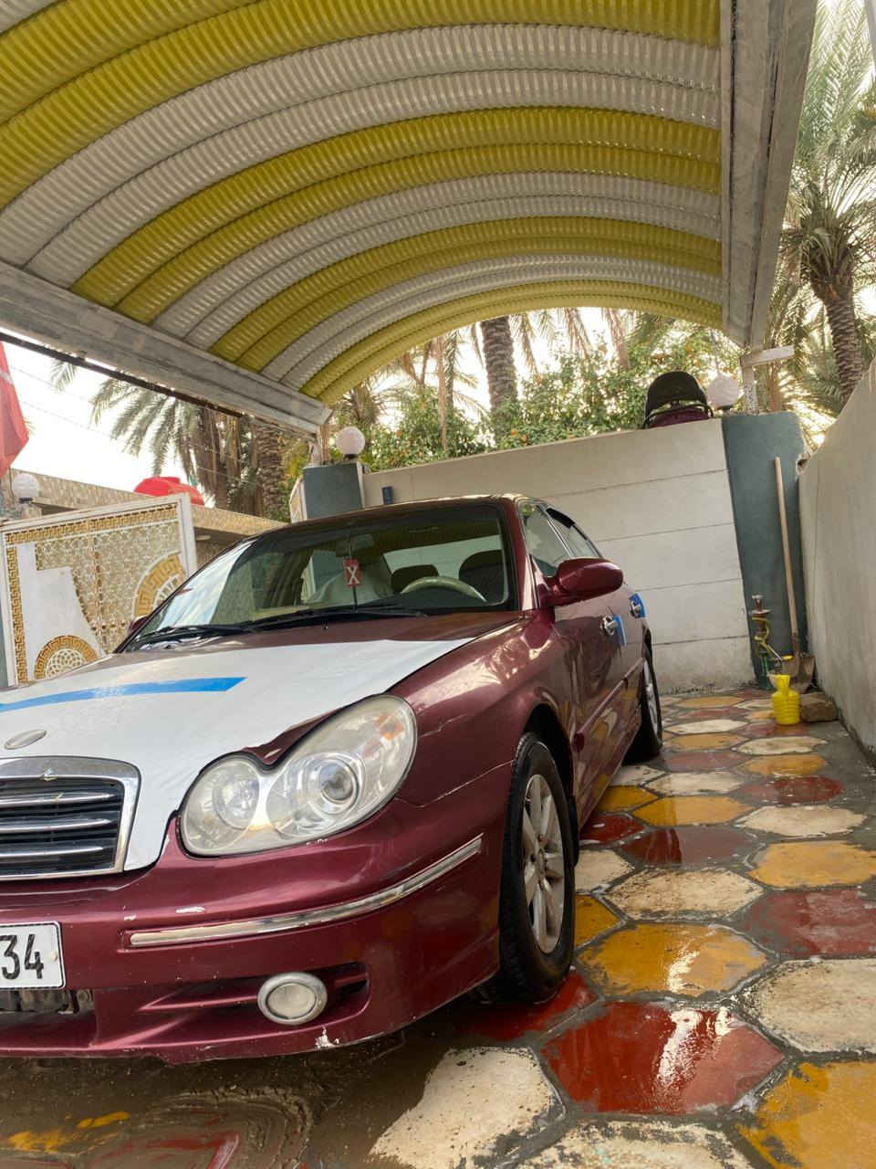 سلام عليكم (سوناتا موديل 2005 للبيع))
سوناتا وارد امريكي موديل 2005
حجم المحرك 2000 فول مواصفات 
شاشه فتحه بالسقف 
كورس مثبت سرعه تحكم ستيرن 
تدفئه تبريد وتدفئه بالكشنات 
حدادية صدر حدادية الخلفيه 100/100
تخم تاير وباتري جديد 
منضومه زنون اصلي 
دواخل السياره البطاين كلش نضيف 
رقم بغداد الدولي مداور ثاني يوم 
ضربتها فقط جنطه وجاملغ الخلفي الايمن 
والباقي كله كفاله كير مكينه خير من الله
سعرها 63 وبيها مجال  مكان السياره ب النجف 
للاستفسار الاتصال على الرقم *********** واتساب موجود
