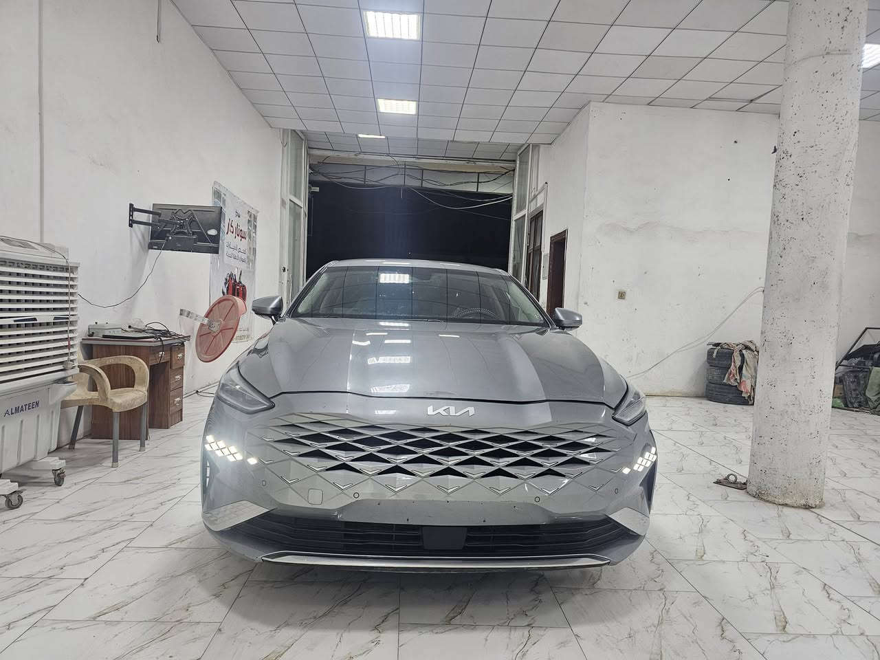 السلام عليكم
k8 2022 للبيع 
وارد كوري خط واحد(غاز)
السياره فول مواصفات 
بصمة تشغيل ودخول وتشغيل عن بعد
رادارات(امامي/خلفي/جانبي/نقط عمياء)
توقف ذاتي أمامي وخلفي 
تبريد لمس (قعتين)
كشن كهرباء ومساج وحضن 
الكشن الأمامي  تبريد وتدفئه والخلفي تدفئه فقط 
بردات خلفيه وبرده كهرباء وتفاعليه مع البك 
ثلاث انظمة قيادة
والكثير من المواصفات الأخرى 
السياره بيها جاملغ تبديل ونص الباب صبغ 
بسعر  165$  وبيها مجال 
*********** واتساب
***********
مكاني النجف الاشرف
