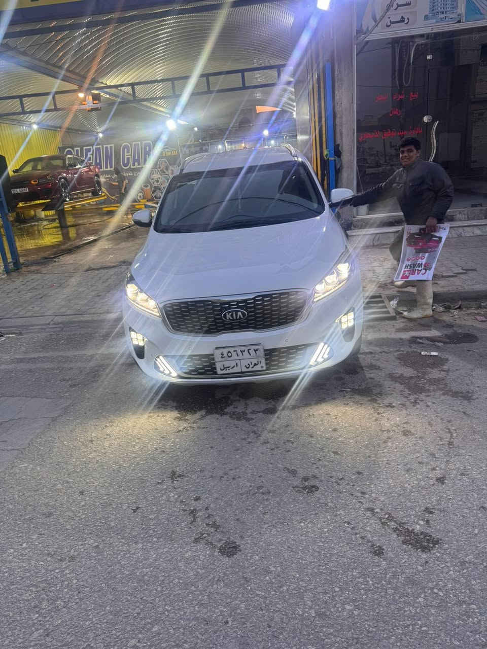 (مكلف بالنشر ‏) اتصل براعيها ارقامه جوة
كيا سورنتو خليجي جديدة السيارة 
‏موديل 19 شكل ال20  ماشيه 180k 
‏كفاله من كل شي كفاله من اي شي شرط السونار
محرك 6 سلندر
7راكب
3 قطع تبريد
تخم تاير  جديد اصلي 
كمبريسر جديد ميكانيكي ستوني شادة 
‏باقي المواصفات معروفه 
‏رقم اربيل باسم شركة تحويل او وكاله جاهز سنوية ساقطة 
‏العنوان نجف حي ميسان قرب النفق 
‏السعر 215 قفلها  
‏ ‭0782 783 0636‬
‭+964 781 226 9898
