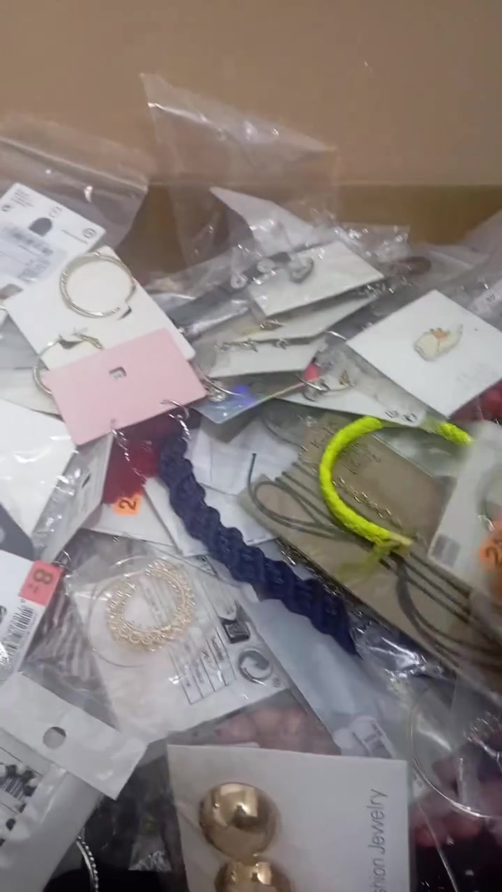 السعر 55ويه التوصيل


**إذا كنت صاحب هذا الإعلان وتريد حذفه لأي سبب، رجاءا أرسل رسالة إلى الدعم الفني**