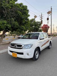 هايلوكس 2011 • گير عادي • رقم سليمانيه