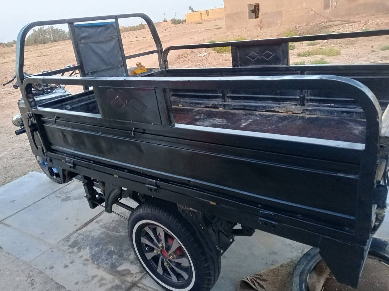 السلام عليكم 
ستوته للبيع 2014 تعمير 2026 ستوته جاهزه من كلشي اوراق اصولي ستوته خير من الله 
العنوان المثنى 
(مكلف بل نشر ) رقم الهاتف ‏‪***********‬‏
