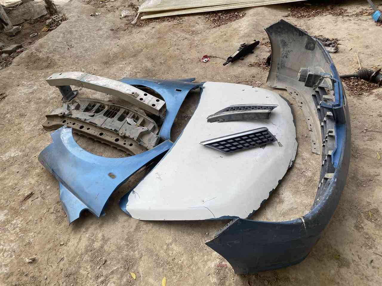 غراض نيسان تيدا للبيع قيم بلي يرضي الله وبالعافية عليك مكاني النجف
للاستفسار ***********
