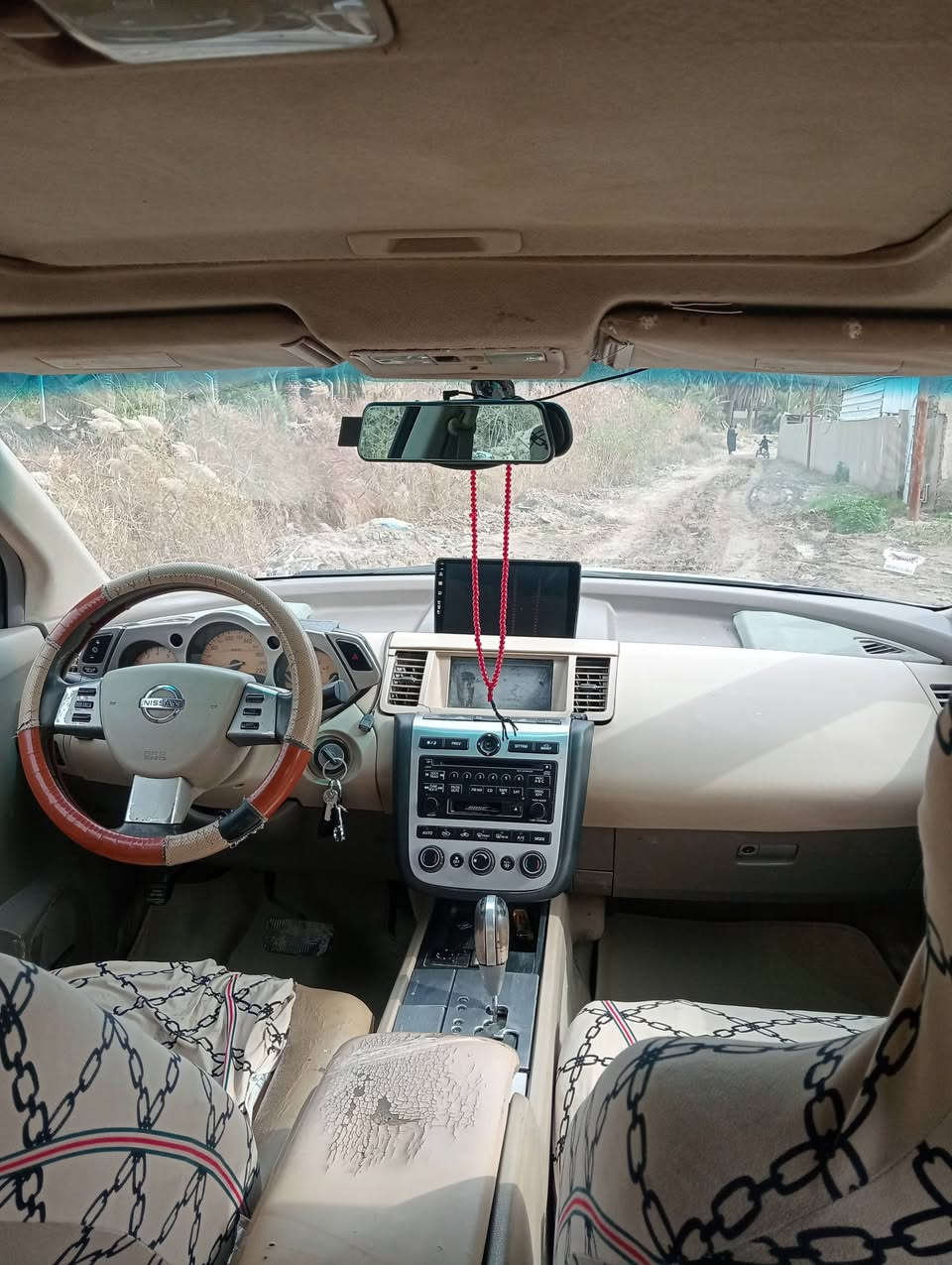 السلام عليكم ورحمه الله وبركاته نيسان مورانو موديل 2005 فول مواصفات كير محرك حداديه كله جديد 6سلندر منظومه غاز جديد رقم واسط دولي تحويل ثاني يوم  السعر 67 وبيه مجال مكان السياره بابل الشوملي اتصل على الرقم ***********
