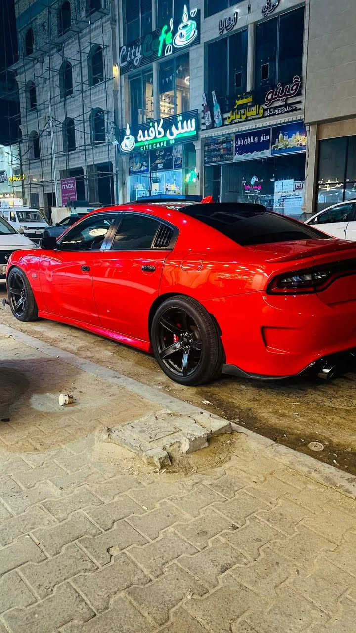 سياره دوج جارجر دايتونه 2018
6400
الون احمر 
السعر 245 وبيها مجال 
فول رادار 
حادث جاملغ وبنيد 
رقم بغداد مداور ثاني يوم
مامتواجد خاص 
رقم ***********
