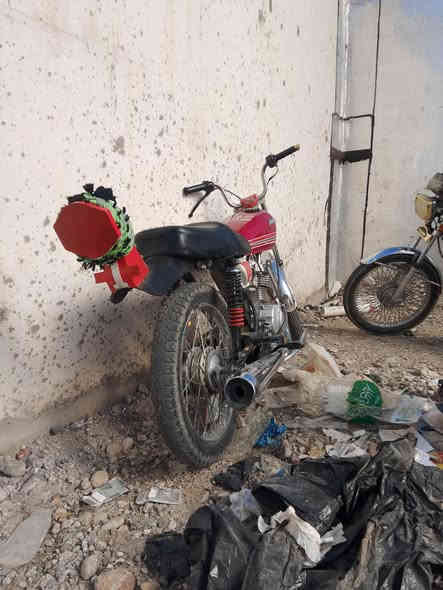 سلاام عليكم دراجة للبيع الحمرة نامة شلاامجة 24محرك مامفتوح اخرس لاصوت ولابخارسعر500وبية مجال للطيبين***********
