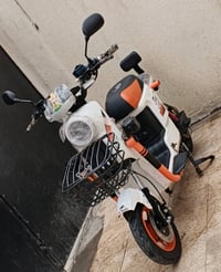 ماطور شحن للبيع الماطور نضيف شرط كلشي ما بي 5 بطاريه السعر 500 وبي مجا...