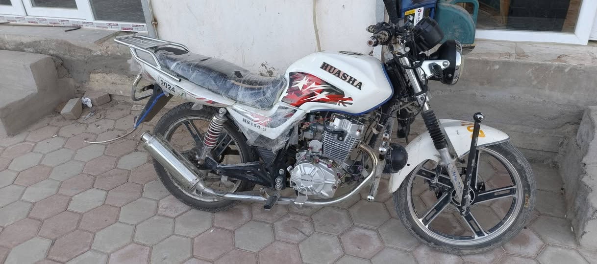 سلام عليكم هيوشه للبيع ماطور نضيف موديل 21 محرك علا وضع الشركه مابي اي نقص ترايك للبصره بدون اوراق
السعر 700 وبي مجال قليل 
رقم الهاتف ***********
