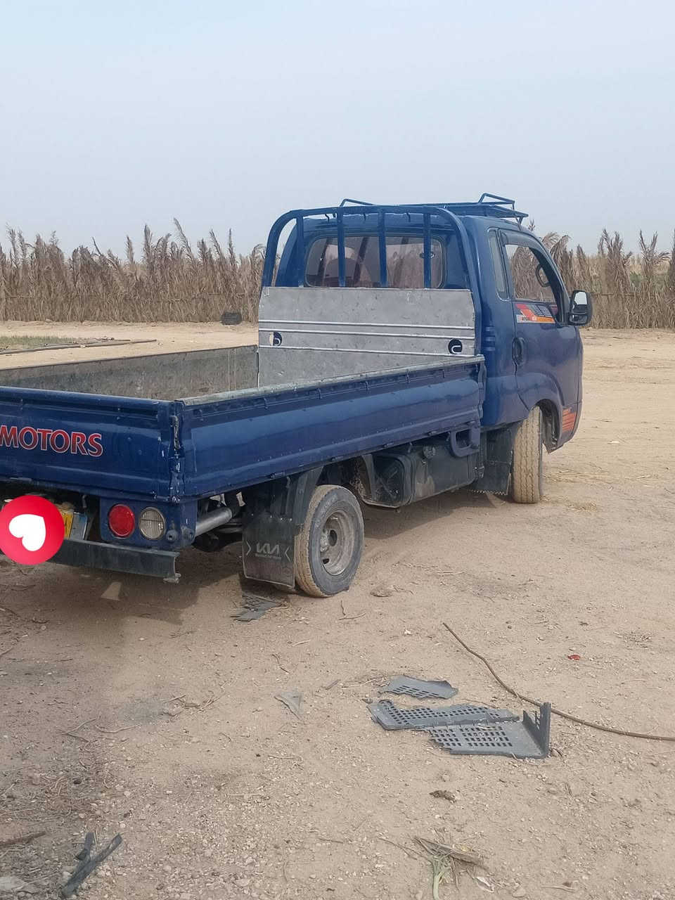 السلام عليكم كيه موديل 2006مسكر بم ونوزل سياره حلوه وجاهزه تخم تاير حداديه جديده مكينه وكير جديد شاصي مكفول السياره اصوليه رقم نجف صدامي ماعليه لا ضريبه ولا قرامه ألف مامطلوبه السياره ابيع بدون راعي هل موجود اتكفل سرقه وعشائر سعر 55بيه مجال بصيط *********** مكان السياره النجف  الحيدريه
