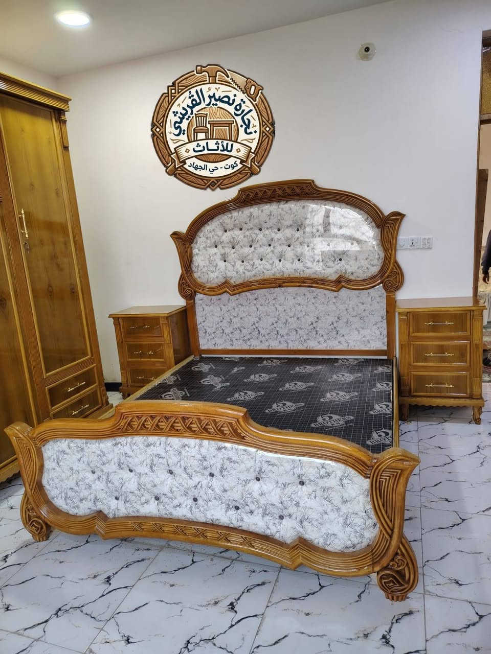 غرفه زان انتاج معمل نجارة نصير القريشي للأثاث 🎖

1.غرفة 6 ابواب طابقين صاج ٥ملم 

2دوشمه خياط عمل يدوي 

3.متوفر جميع المديلات باسعار مختلفة

4.نجارة عراقية 100‎%‎🥉

5.القاعدة بلوك 14 ملم

6.طابورية اضافيه هديه🎁

7.ارتفاع الكنتور ٢٧٠سم⬆️

8.عرض الكنتور ٣٦٠سم↔️

9.صبغ حراري مقاوم الرطوبه والحرارة 

10.زاويه ملابس كنتوريه برتفاع الكنتور

11.جميع الاكسوارات زان مصري ثقيل
🔹️🔹️
ملاحظة:اختيار النقوش مع لون الصبغ مع لون الدوشمه حسب اختيار الزبون
👇👇👇
العنوان/ واسط كوت حي الجهاد شارع النجارين معرض نصير القريشي ابو ضياء 
***********☎️ للإستفسار والحجز ارسال صورة المديل
