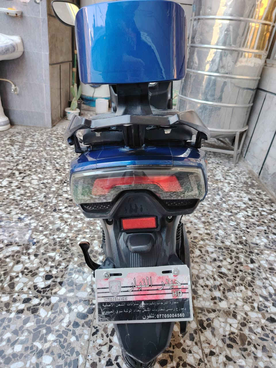 سلام عليكم دراجه شحن مال حيدر النيار نضيفه وباتريات جدد كلهن سرعه 90 بيهه كسر زغير بل جاملغ الامامي
سعرهه 600وبيهه مجال *********** بغداد الحبيبيه
