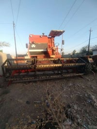 حاصدة • معدات زراعية • جاهزة للشغل