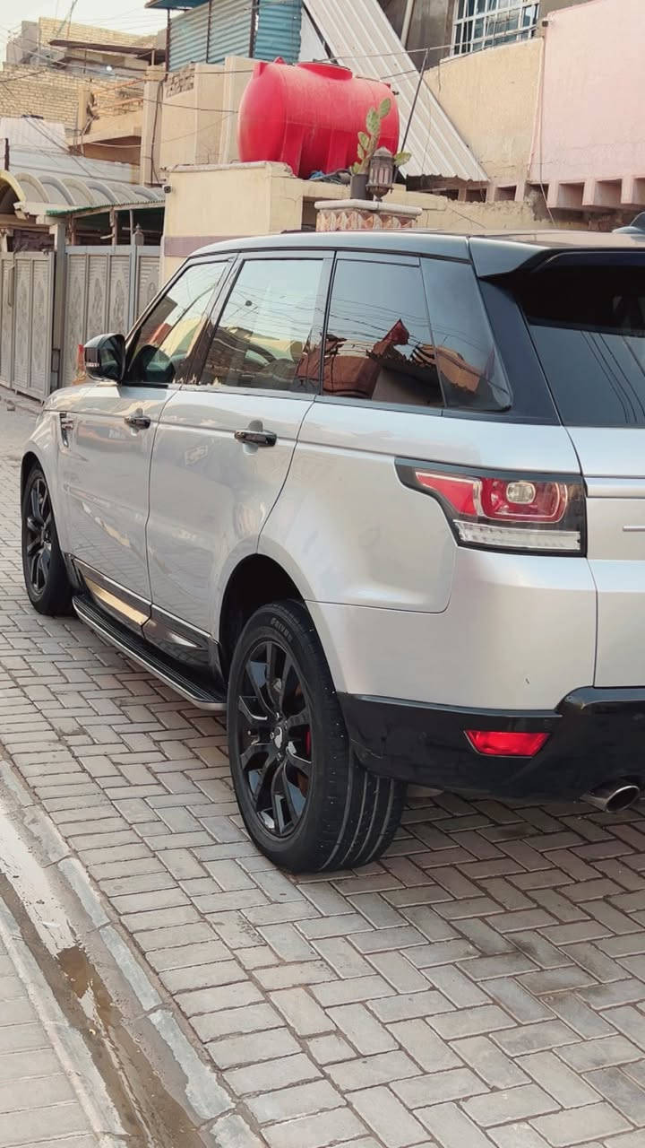 السلام عليكم
|2016 Range Rover Sport 

كلين مكفوله من الحادث فول

رقم بغداد الجديد

الفئة سبورت 

محرك 6 سلندر 

الون سلفر

المواصفات : 

فوول 1/1 

.بانوراما 

. بصمة

.نظام تعليق هوائي جكات 

. نظام التحكم بتماسك العجلات 

.دخول ذكي

.نظام توزيع ضغط المكابح 

.خاصية تثبيت مقاعد الاطفال

.مدخل لربط الاجهزة الموسيقية lpod

.نظام المساعد على صعود طرقات 

.نظام تحكم نزول التلال 

.نظام دفع رباعي 

.نظام صوت meridian

.صندوق كهرباء 

.نوع مقاعد : تدفئ + تبريد+ جلد  

.تبريد خلفي مع وحدة تحكم منفصلة 

.اكياس هوائية 

.جكات تصعد وتنزل 

.حساسات امامية + خلفية 

.المصابيح :رائس متحرك + زينون+ اضاء LED

.السياره مال جناي

للبيع بغداد الكرخ 
هاتف ***********
