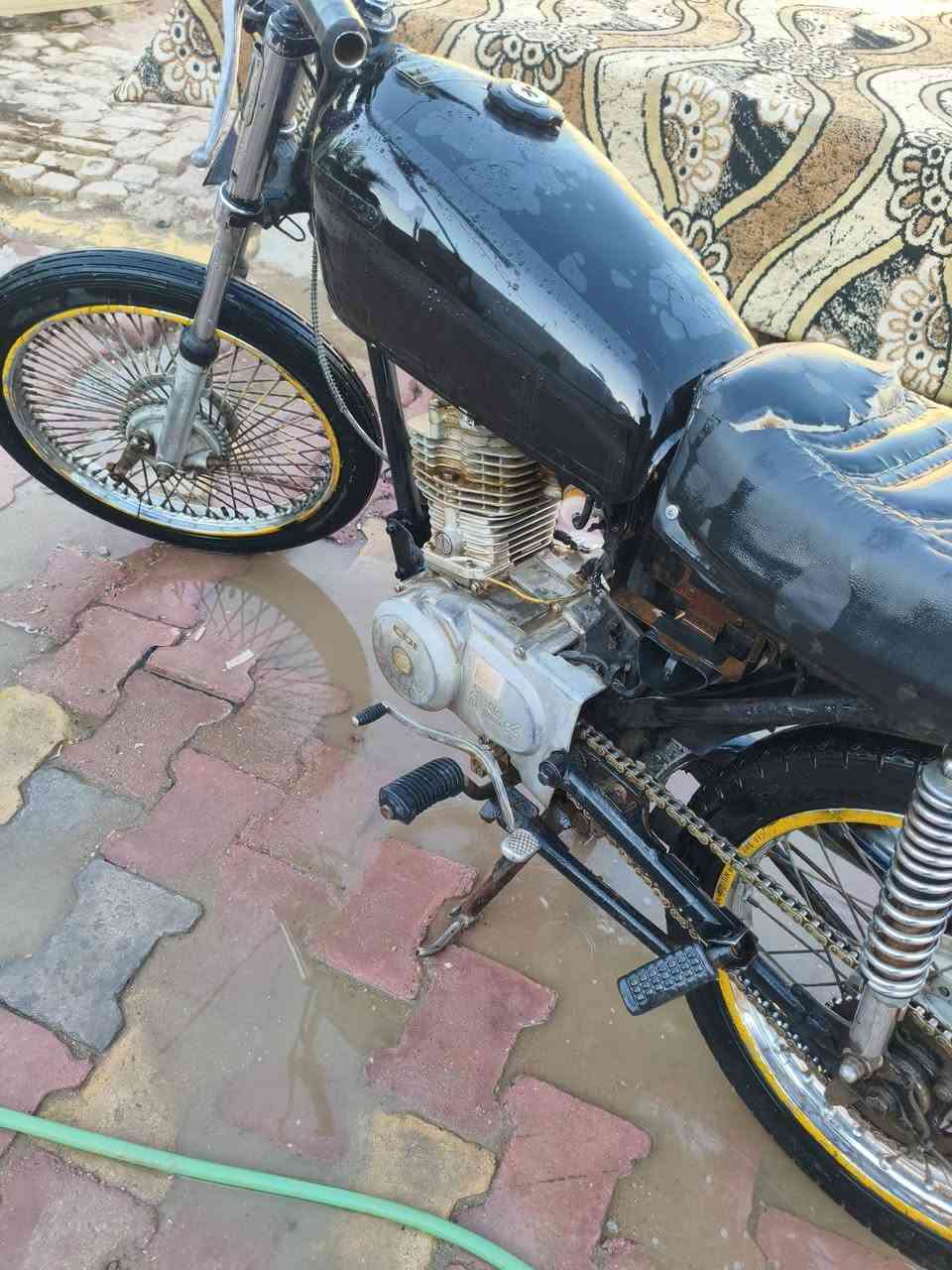 دراجه البيع مفتوحه مره واحده دراجه تخبل شويه عوزه ترتيب بدون سعر 350 وبيه مجال مكاني دبيسات شراي يراسني أو يعلق


**إذا كنت صاحب هذا الإعلان وتريد حذفه لأي سبب، رجاءا أرسل رسالة إلى الدعم الفني**