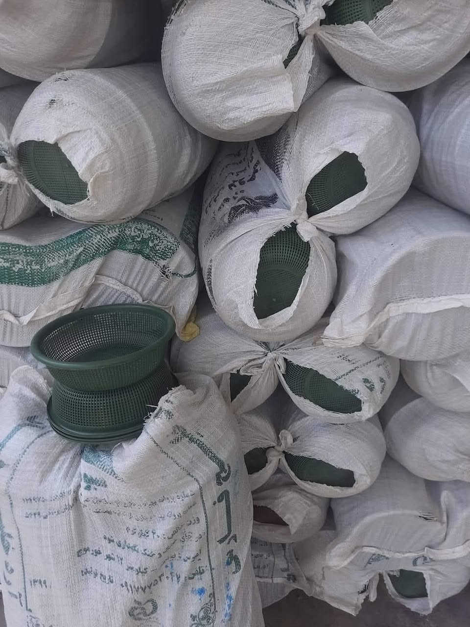 بسم الله وعلى بركة الله
مصفي تمر فارغ  4   و2 و1 كيلو   توزيع جملة فقط 

كميات كميات مباشر من المعمل 

العنوان ديالى توزيع لجميع المحافضات   

لاستفسار  ***********

فقط جملة   لهل المخازن والبرادات 

الموزع علي هاشم 

***********
