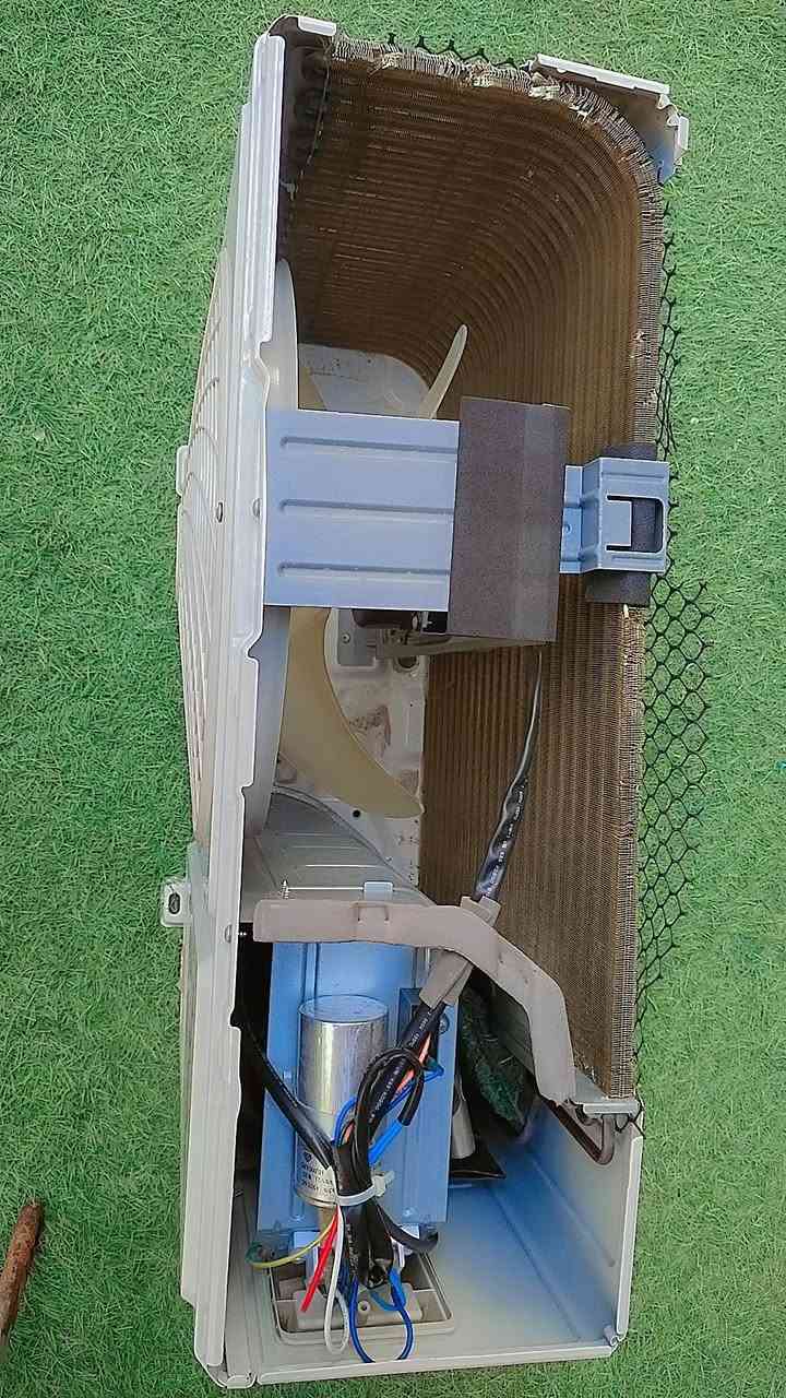 سبلت جنرال داخليه وخارجيه مشتغل موسم واحد فقط كلش نظيف بعده بغاز الشركه مع بوري جديد وواير جديد السعر ٢٥٠ مع الضمان
هـ/ *********** متوفر وتساب
