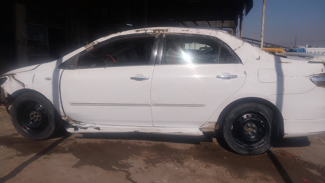 كورلة موديل ٢٠١١خليجي محرك ١٨٠٠شغالة وتمشي رقم بغداد الدولي الجديدمحرك كير حدادية تبريد شواصي كفالة بغداد حي النصر ت*********** تباع علة حادثهة
