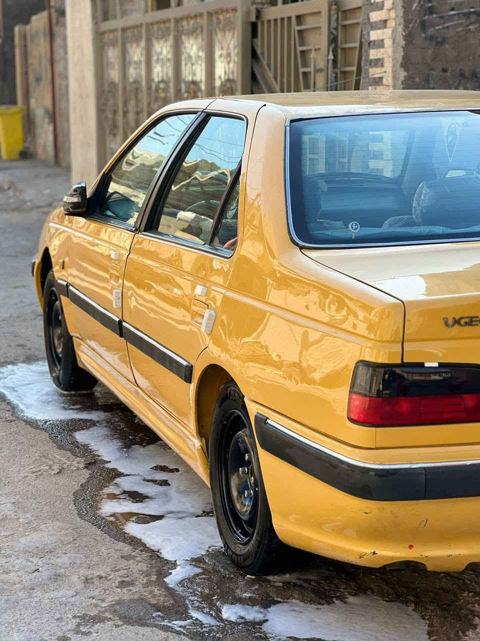 سلام عليكم بيجو بارص موديل 2015 نضيفة تخم تاير جديد سيارة مابيها صبغ عداء جاملغات امامية فقط تحكم مري جانبية سيارة حرة بسمي شاشة لمس كشنات جدد بلادي دواسات ارضية جدد لايت زنون ابيض تبريد عوزة بس غاز فقط شغال سيارة نضيفة مال بيت كشر نضيف لا شخط ولا شي مثل مموضح امامكم بل صور رقم انكليزي جديد طويل  هزة جديدة مصفر هيئة وغرامات الشراي يتصل ***********
***********
عنوان بلديات شارع 30 مقابل مكتبة صباح  
سعر 45 بيها مجال حك جية سيارة حلوة ومرتبة
