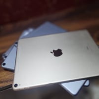 ايباد برو ١٠ • ٢٥٦ • جملة