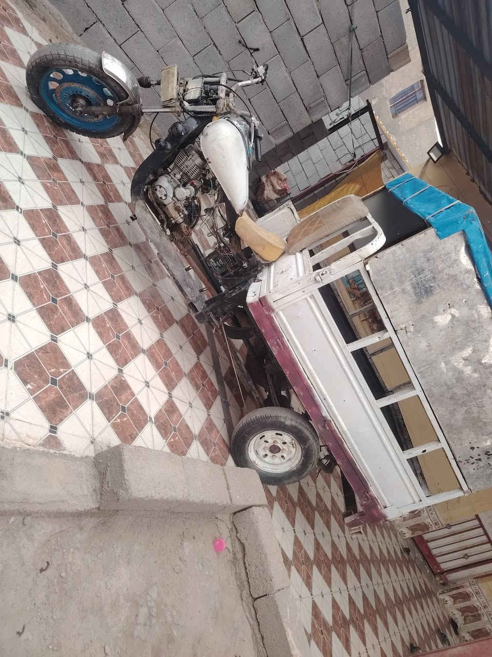 ستوته البيع  دوات. محرك خير من الله اكسن لطش قطعة وحده بدي نضيفه شاصي نضيفه لا لحيم وله شي تخم تاير جديد دبلات جدد السعر 560 وبيها مجال مكاني بلي منصور رقمي ***********
