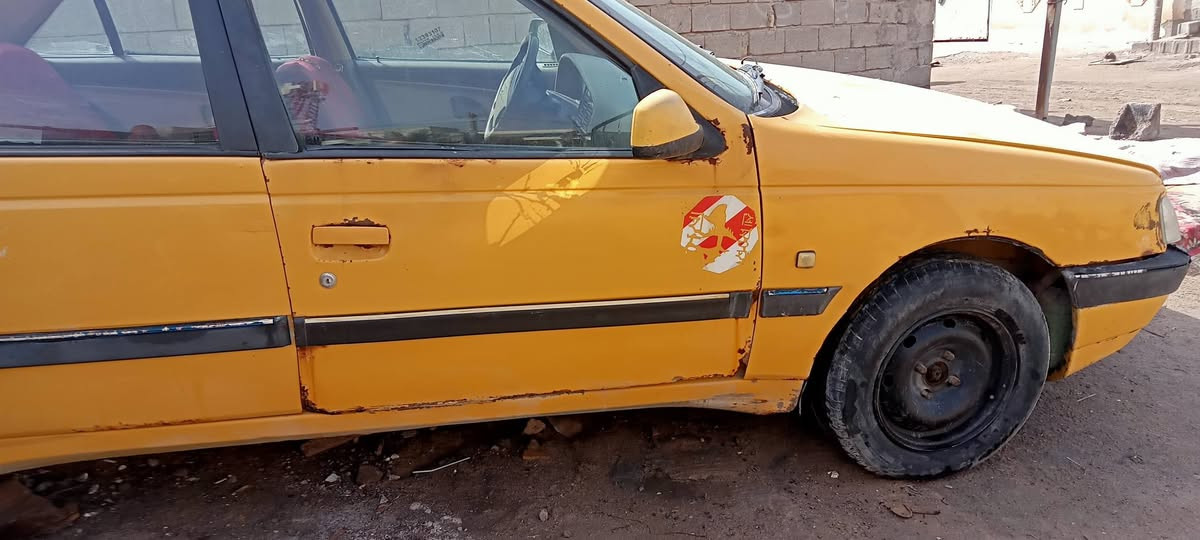 السلام عليكم بيجو405 لميس 14 مكينة وگير شرط حدادية زينة كهربائيات كله شغالة تايرات نص عمر راعي موجود عليه هيه550 الف ينزلن من السعر سنوية عاج نافذة بل21 السعر16 ورقة وبيهه مجال*********** بي واتساب المكان شط العرب تنومه
