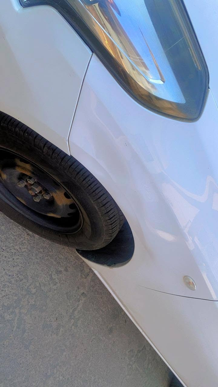 نيسان صني هندي 2020 
بدون صبغ بدون تعديل بيه ملاحظات بسيطة
باب سكن تبديل بلادي بدون دواخل 
صدر جديد ، تايرات جديد تخم ، باتري جديد 
كير محرك بشرط 
سعر 102 ويا رقم مميز 37773 
مكاني اربيل 
تواصل واتس 
***********

