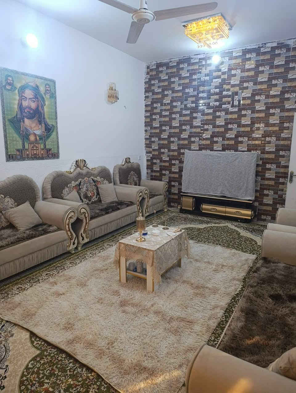 دار للبيع.. شارع جامع جعفر الطيار قرب مول بيروت... مساحة البيت 130 متر... طابقين 4 غرف نوم.. السعر خاص


**إذا كنت صاحب هذا الإعلان وتريد حذفه لأي سبب، رجاءا أرسل رسالة إلى الدعم الفني**