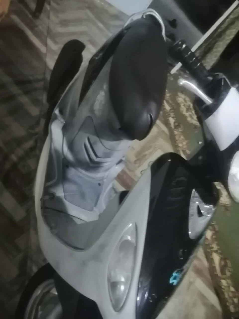 دراجه ماكس منغولي للبيع مديل 2007 مزوده بوشه 55الدراجه نضيفه كلش ماعوزه شي الدراجه احله من الصوره السعر 500وبيه مجال بصيط رقم الهاتف *********** مكان حله قضاء الكفل
