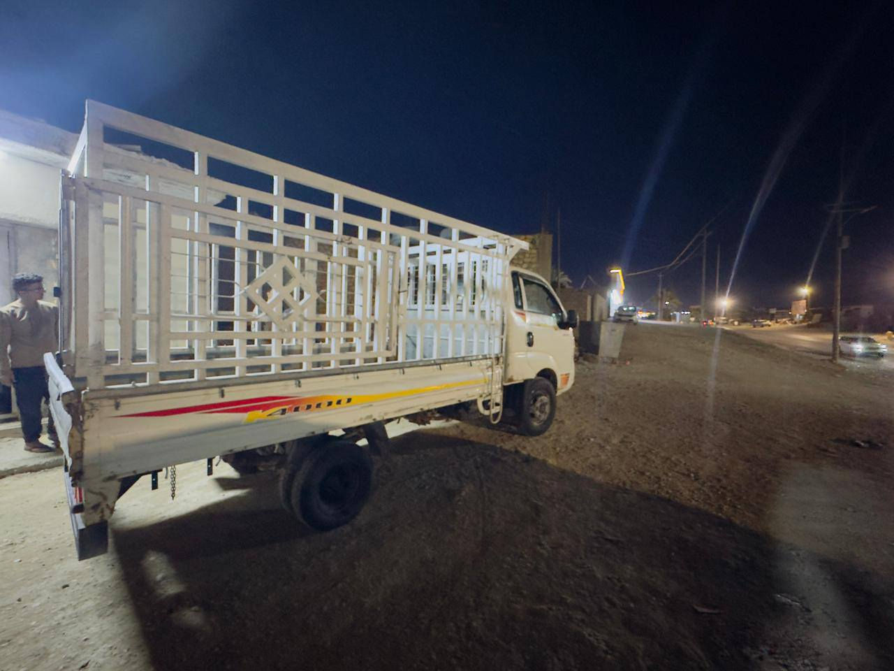 السلام عليكم
كيا فحل ٢٠١٥ للبيع 
رقم أنبار 
السعر 110 وبيها مجال
رقم الهاتف ***********
