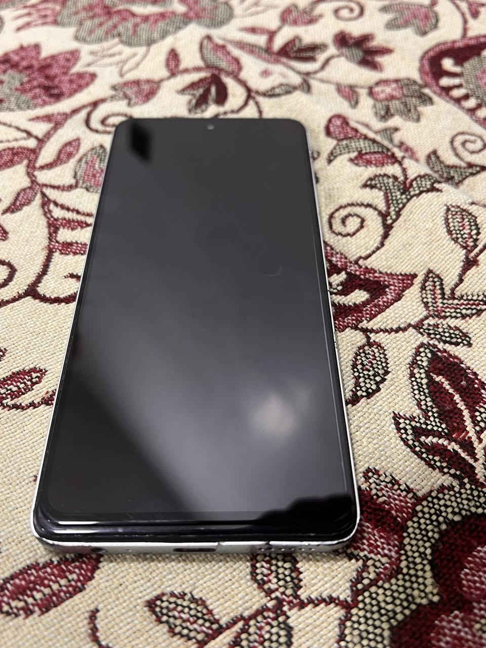 تكنو سبارت 10 برو ذاكره ٢٥٦ عشوايه ٨ نضيف فقط شاشه مبدال نوعيه ممتاز فقط جهاز السعر ٩٠ العنوان نجف حي الجمعيه شارع عشرين ***********
