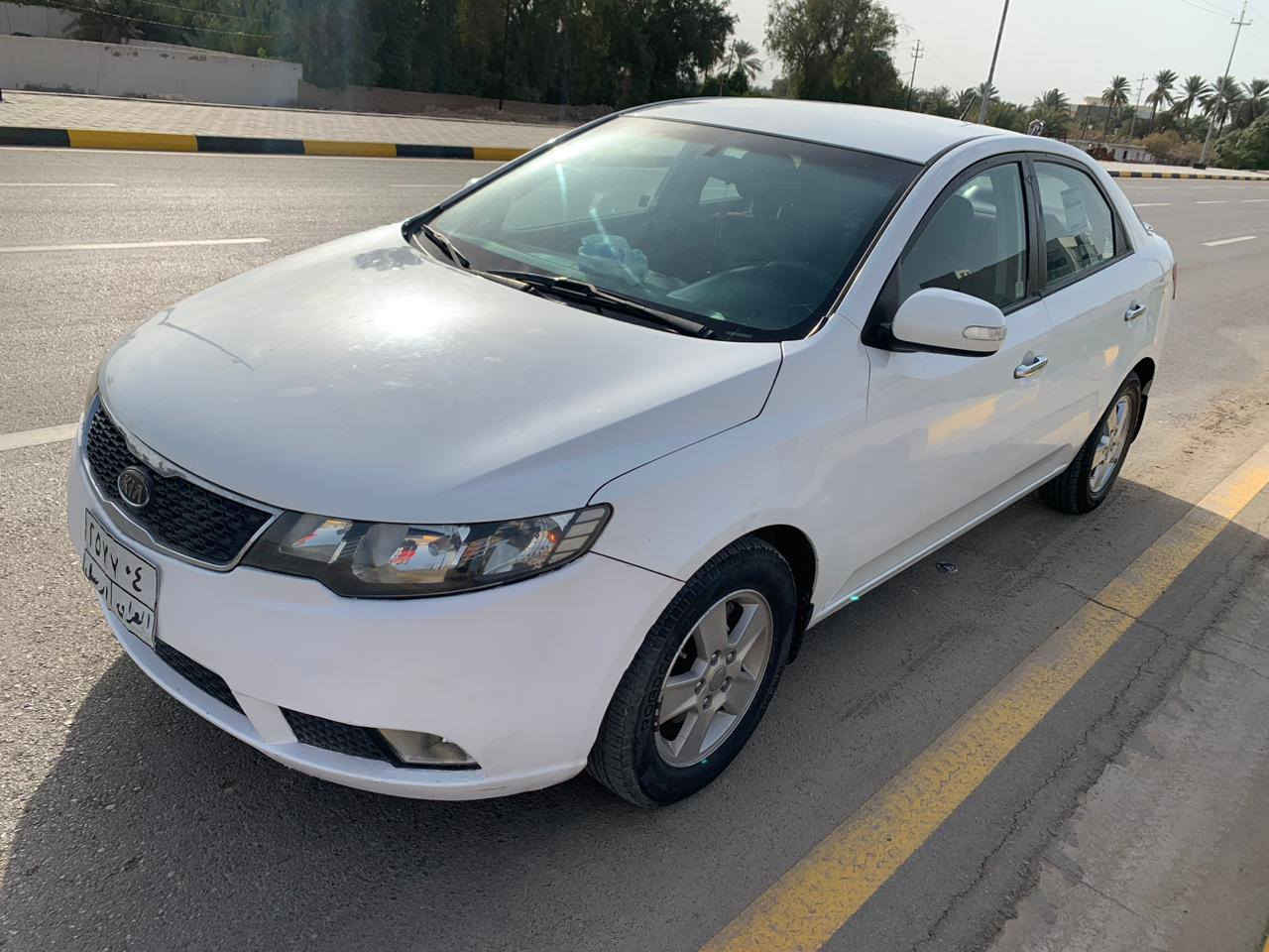 سلام عليكم سيراتو موديل 2012 رقم أربيل تحويل مباشر أو وكاله بيه قطعتين ونص صبغ فقط السعر 88 بيع مستعجل مكان واسط العزيزيه
***********
