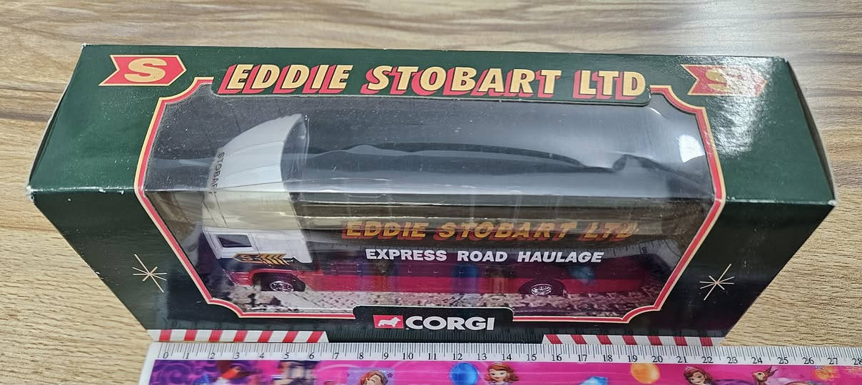 السلام عليكم
للبيع شاحنه نقل بضائع
انتاج Corgi 
السعر 25


**إذا كنت صاحب هذا الإعلان وتريد حذفه لأي سبب، رجاءا أرسل رسالة إلى الدعم الفني**