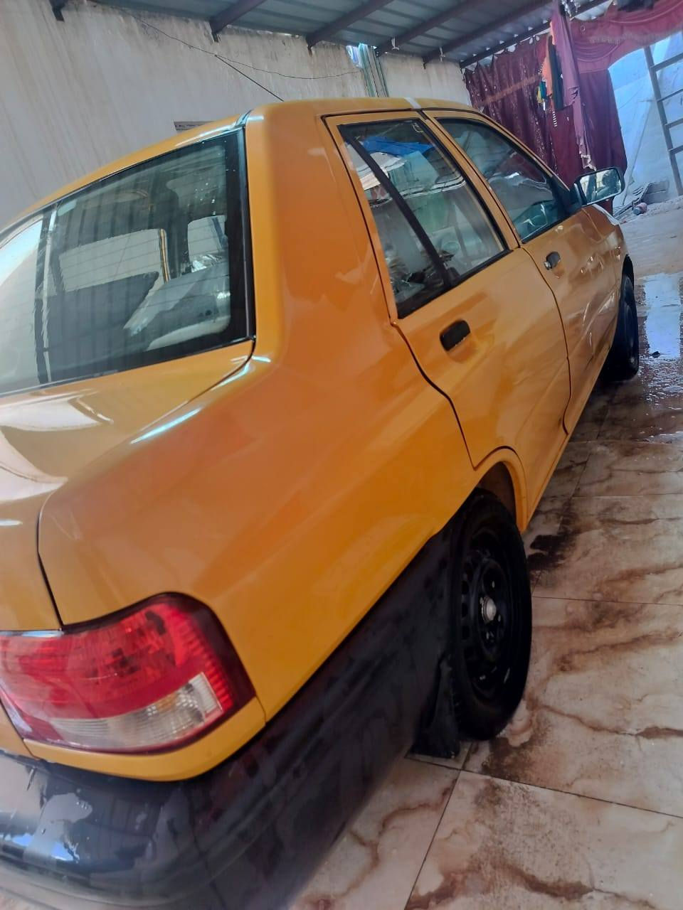 السلام عليكم اخوان سايبه مديل 22 سياره ارقام انكليزي سنويه ل27 مصفره هيئه وقرامات سياره مبدل باب وجاملق جهت السايق كير حلو مكينه بيها خيط تبخير تبريد شغال بس بيه ليك  تخم تاير جديد حدايده جديده بس السدر رادله درايم شفت وميزانيه ومنك لشارع سياره حلوه السعر 50 وبيها مجال للشراي يدخل خاص *********** البصرة, العراق
