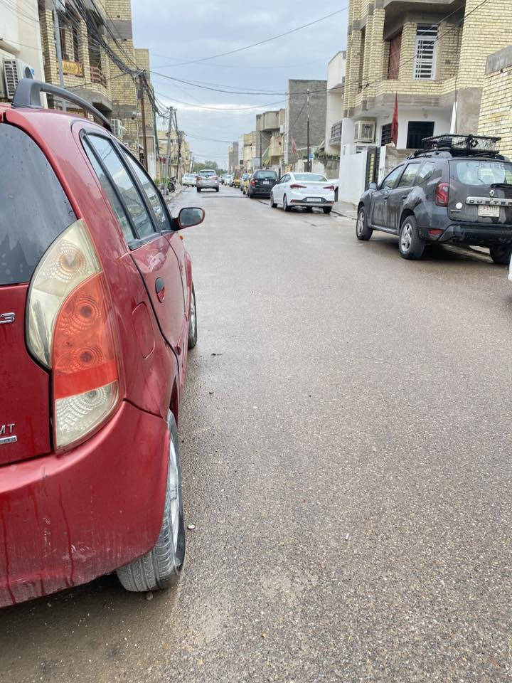 دار للبيع🏠شهداء البياع قرب اسواق اميرة
طابو زراعي سند ٢٥ 
طابقين يحتوي على ٤ غرف نوم 
ماء ومجاري قريب على الشارع 
نظيف جداً 
للاستفسار 
***********
