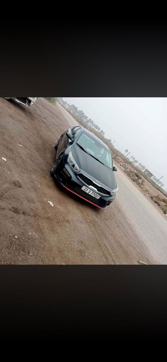 السلام عليكم
للبيع او مراوس فورتي 2021رقم اربيل دولي  بسمي وارد امريكي الحادث بصور السعر ١٣٥وبيها مجال محرك 2000دوش السكن بغداد ابو غريب خان ضاري الهاتف ***********
