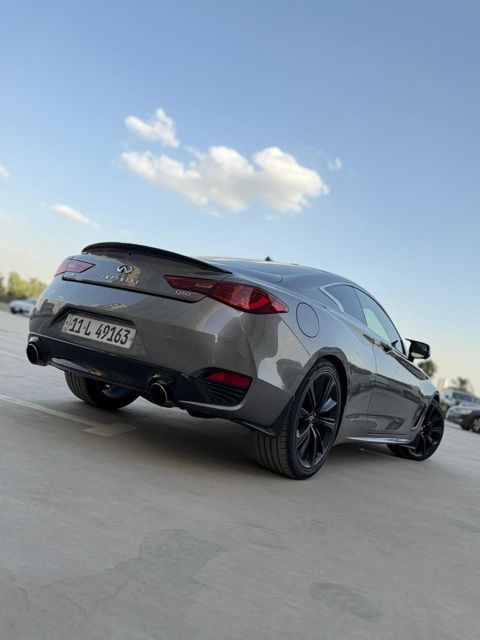 #طالب_سريع_الغزالية_شلع

#الساموري_الياباني_بسعر_K5

سرعته 300

.
.

Infiniti Q60 Red Sport 2022
لون رمادي – ممشى فقط 56,000 كم

المواصفات الخارجية:
 • لون رمادي لامع
 • جنوط أصلية 20 إنش سبورت
 • كاليبرات فرامل باللون الأحمر مميزة للـ Red Sport
 • فتحات تهوية جانبية + لمسات كروم
 • أضواء أمامية LED مع نظام أوتوماتيكي عالي/
 • أضواء خلفية LED رياضية
 • فتحة سقف كهربائية

المحرك والأداء:
 • محرك V6 3.0L Twin Turbocharged
 •  قوة 400 حصان
 • عزم 475 نيوتن/متر تقريبًا
 • جير أوتوماتيك 7 سرعات مع بادل شفت (تبديل خلف المقود)
 • نظام دفع رباعي AWD
 •عليها صوت Exhaust رياضي بلادي مختم 
 • أنظمة قيادة متعددة (Eco – Standard – Sport – Sport+)

المواصفات الداخلية:
 • مقاعد جلد رياضية بلون أحمر بلادي + داخل كاربون فايبر 
 • مقاعد كهربائية مع ذاكرة + تبريد وتدفيء     
 + بادل شفت
 • شاشة وسطية لمس مع نظام ملاحة + Apple CarPlay / Android Auto
 • نظام صوت Bose فاخر 13 سماعة مع سبووفر
 • كاميرا خلفية و امامية وجانبية 360+ حساسات أمامية وخلفية وجانبية 360
 • تكييف أوتوماتيكي ثنائي المناطق
 • إضاءة داخلية LED + إضاءة خارجية ترحيبية LED بلادي + شعار انفنتي بالابواب
 • دخول ذكي + تشغيل بصمة + تشغيل عن بعد 

أنظمة الأمان:
 • رادار تنبيه قبل الاصطدام
 • نظام النقطة العمياء
 • مثبت سرعة ذكي Adaptive Cruise Control
 • نظام الحفاظ على المسار
‏ • ABS + EBD + TCS + VDC (أنظمة ثبات كاملة)
 • وسائد هوائية أمامية وجانبية وستائرية
 تعتيم المرايات + فايبر كلاس بكل مكان دواخل المرايات …
سياره بولش وحمام جديد دهن جديد
 تايرات جدد ما بيها نقص كامله مكمله

JN1FV7LLONM680625
رقم شاصي:  

للأستفسار الأتصال على 

***********
