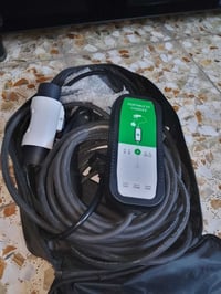 شاحنه مال بي واي دي اصليه اوربيه استخدام اسبوع وبعت السياره سعره 150 ا...
