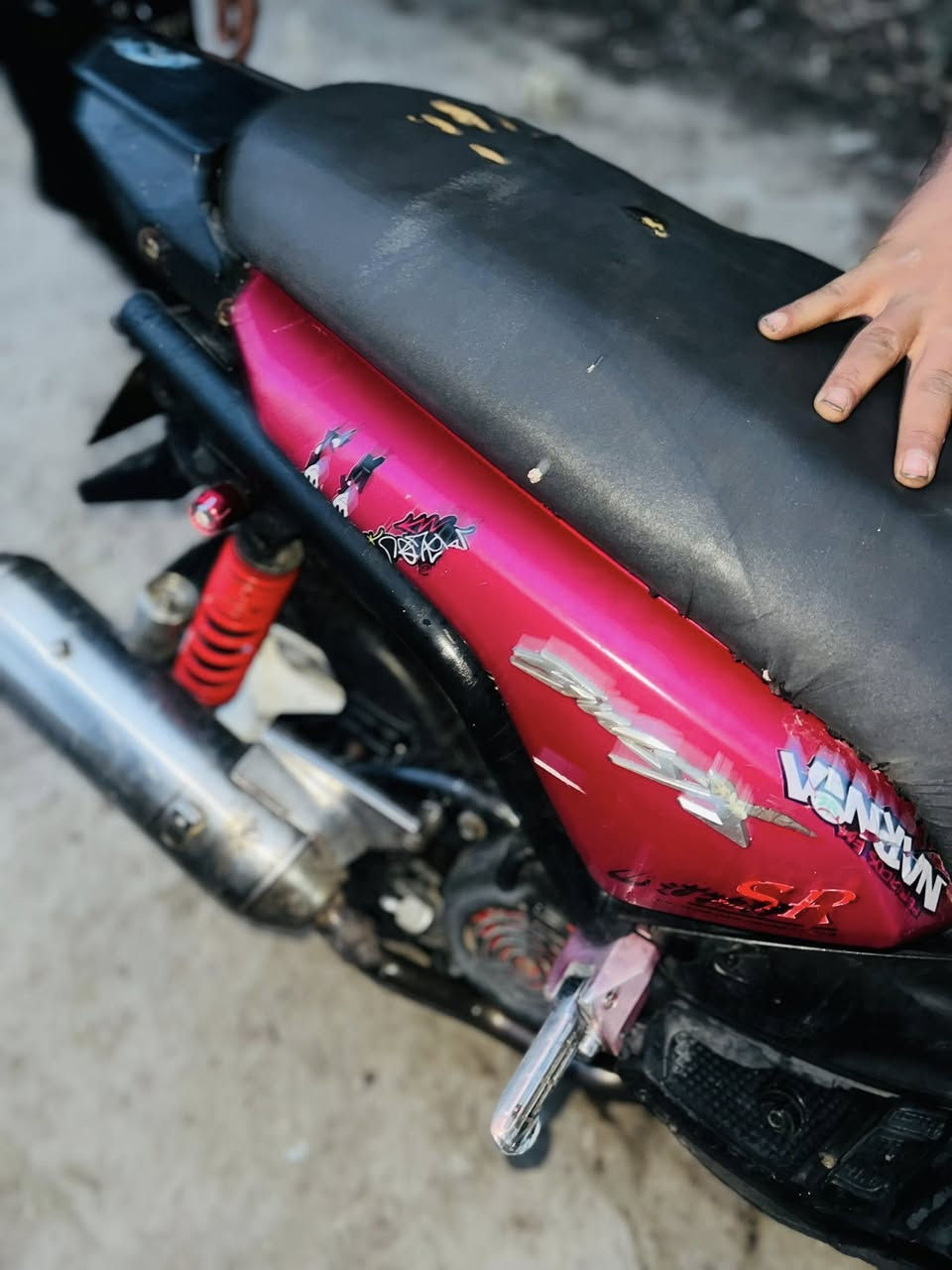 السلام عليكم سكنس جبلي دراجه مفوله بيه هواي تزويد أوراق كامله شلعه معدل كفرات بلادي كمرك مدفوع كهربائيات كله شغاله سعره مناسب 750 مكاني حي اور او مدينه ***********
