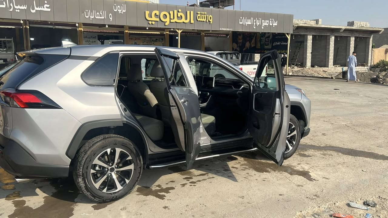 راف 4
2024
كلين بدون ضرر 
السياره جاهزه من كل شي ما تحتاج لو برقي 
السياره نضيفه وجديده وعلى عيونكم 
واحلى من الصور بعد 

السعر المطلوب (225 )

ومجال بسيط 
رقم صلاح الدين ب شهر 12 
وهزه جديده بشهر 12 يعني ما صارلها شهر سنويه وهزه 
شرط التحويل 
المكان صلاح الدين /تكريت / القادسيه 
***********
