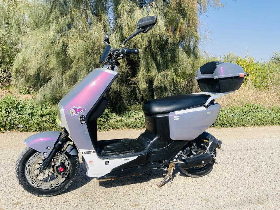 دراجة شحن سكنس
(6) بطاريات كبار دبل 🔋
موديل 2025
نضام باركينك رجوع للخلف R
جنطه
شاحن تلفون 
دراجة كاملة بدون نقص
موجود خاص أو اتصال ***********
