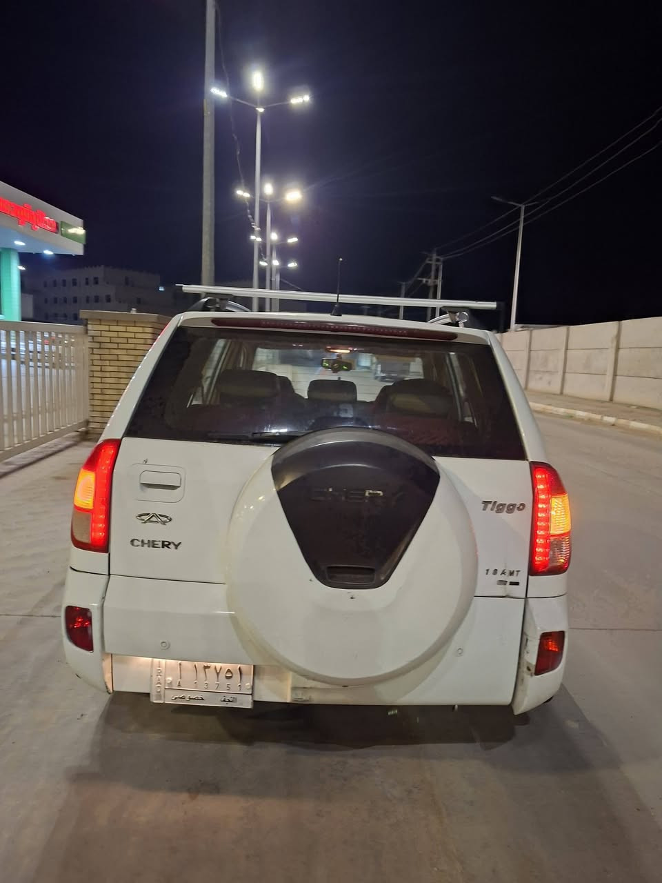 اسلام عليكم اخوان تيكو للبيع موديل 2013 سياره مكفوله من ضربه وتبديل فقط بلحافه مال البيبان تنكيداخياس بسيط مثل موضحلكم بلفيديو  تخم تاير جديد حداديه خلفي امامي جديد  رقم نجف تحويل ثاني يوم التحويل السعر 45وبيه مجال بسيط العنوان كوت مركز مدينه الهاتف *********** غير متواجد ع النت فقط اتصال
