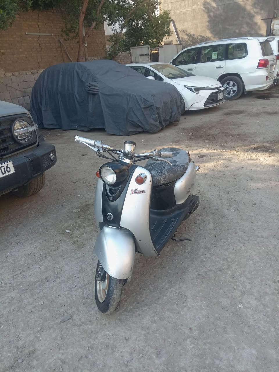 السلام عليكم كلاسك فحل قفل اكسل سلف وهندر شلعه معدل كهربائيات وكيحات كلها شغاله السعر ٣٠٠ وبيها مجال بسيط السكن البنوك الاتصال ***********
