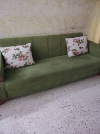 بالكريعات • تخم زيتوني ١٠مقاعد • غرفه نوم